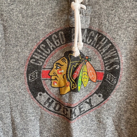 Chicago Blackhawks Sweater - Picture 2 of 3